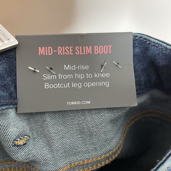 Torrid Mid Rise Slim Boot Cut Jeans Womens 28T Tall Bootcut Medium Wash - Picture 8 of 9